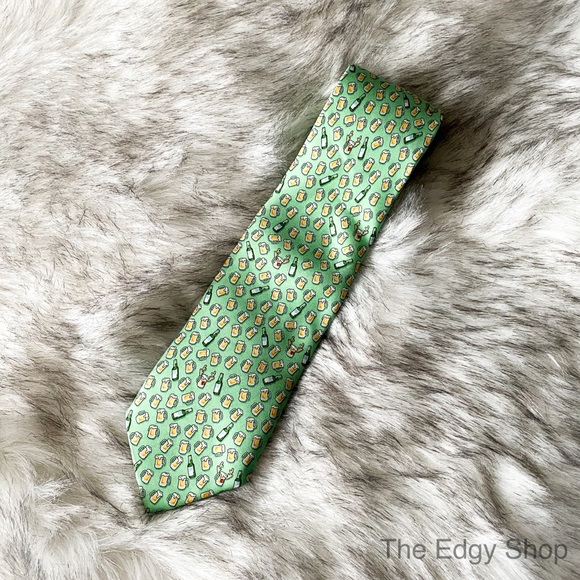 Vineyard Vines Other - Vineyard Vines | Red Nosed Reinbeer Silk Tie